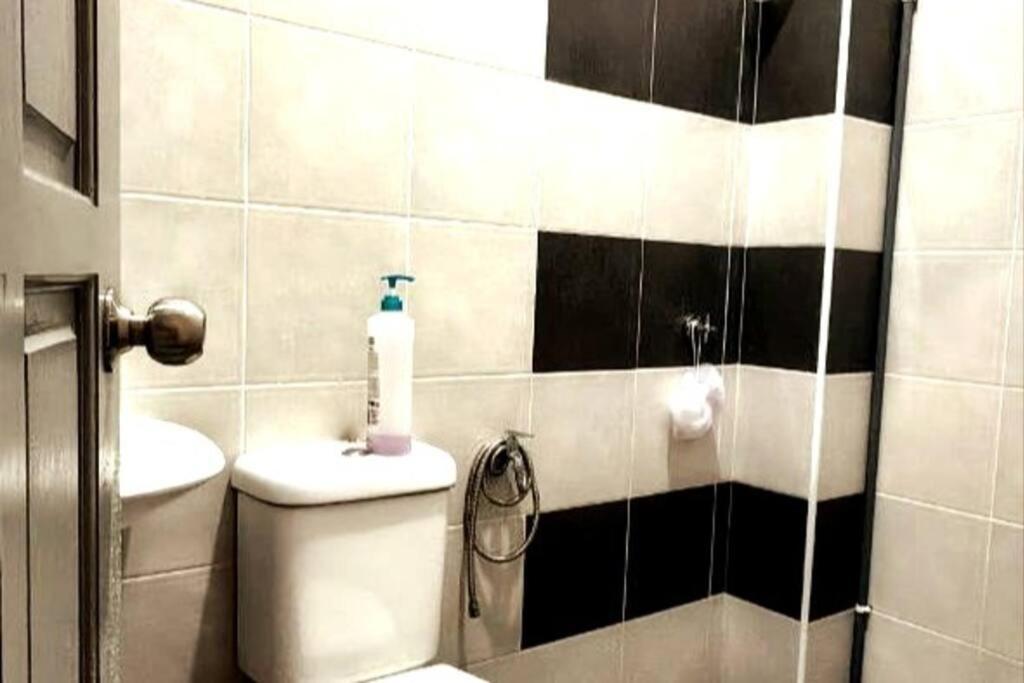 Mountain View Umoh50 End-lot Wi-fi Cozy Holiday home *