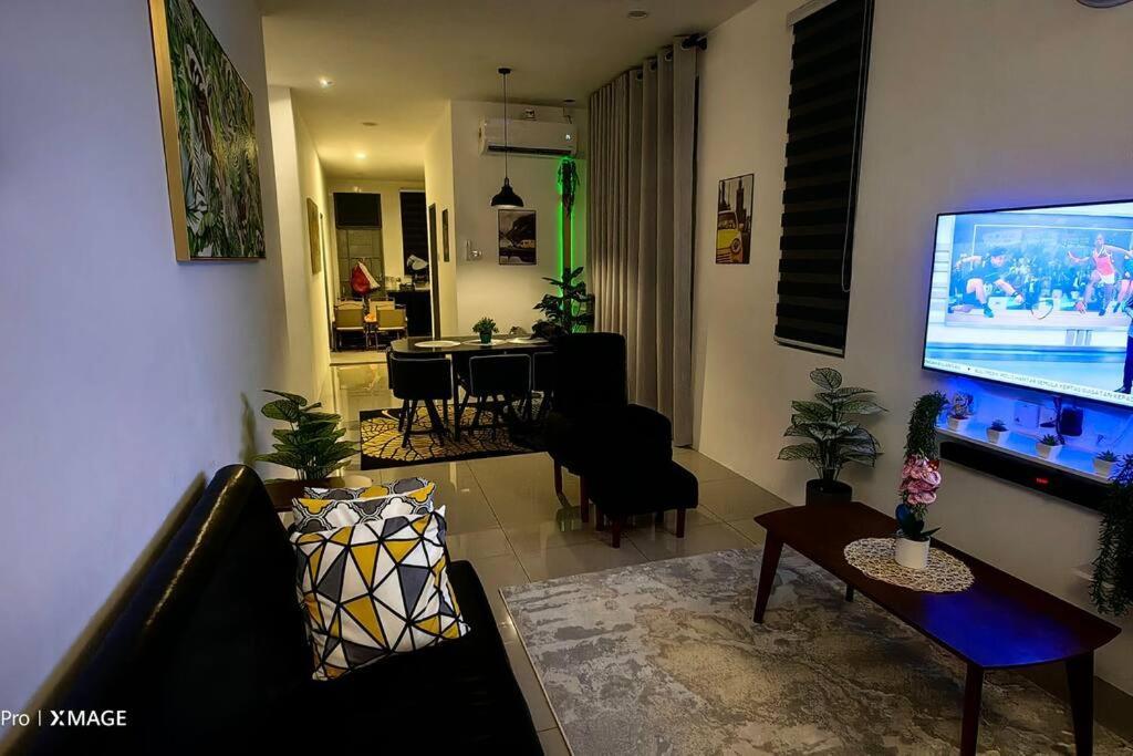 Mountain View Umoh50 End-lot Wi-fi Cozy Ipoh