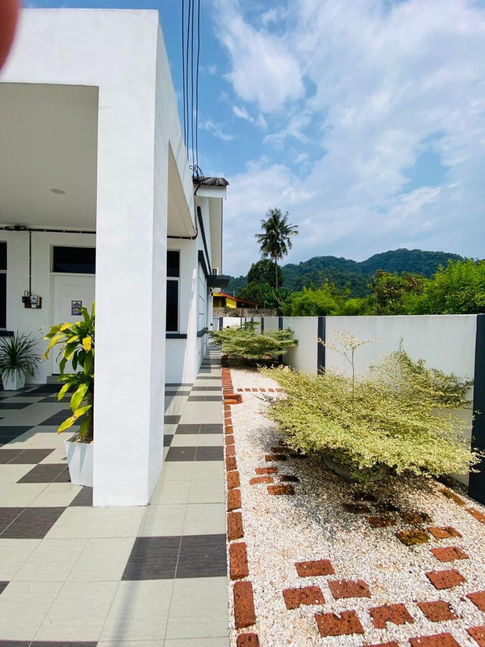 Holiday home Mountain View Umoh50 End-lot Wi-fi Cozy Ipoh